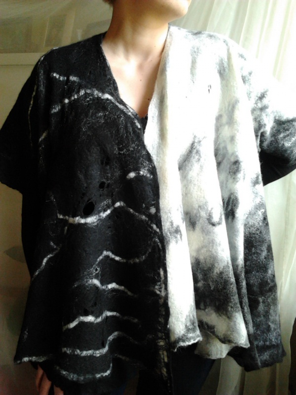 Juodai baltas kimono