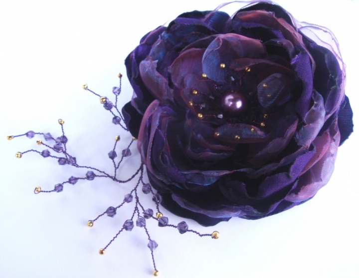 Sagė-gėlė . Violetinė su šakele.