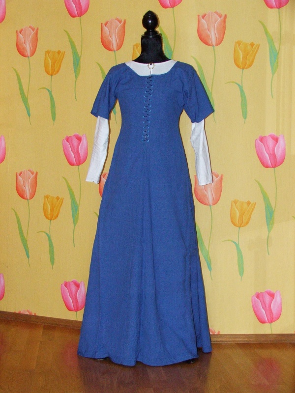 Viduramžių suknia, XIV a.