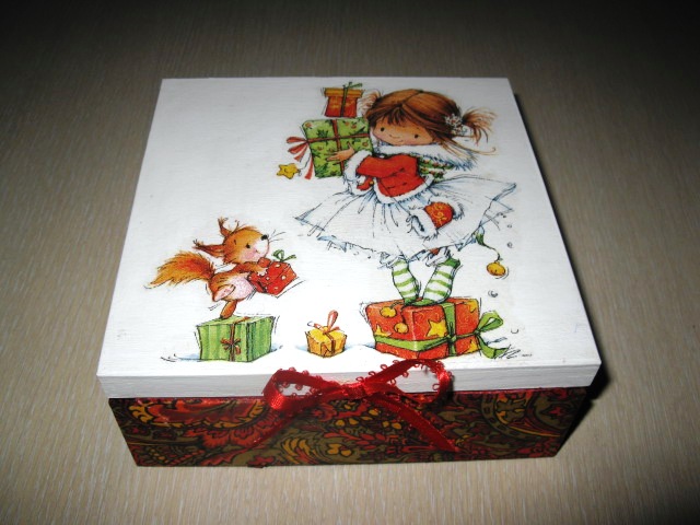Kalėdinė dėžutė mergaitei