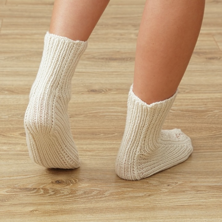 Baltos jaukios kojinytės (Nr.5)