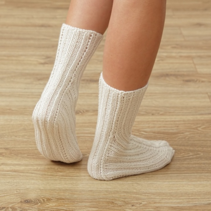 Baltos jaukios kojinytės (Nr.7)