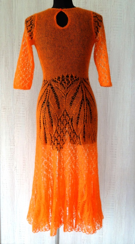 Oranžinė plona megzta suknutė S dydis