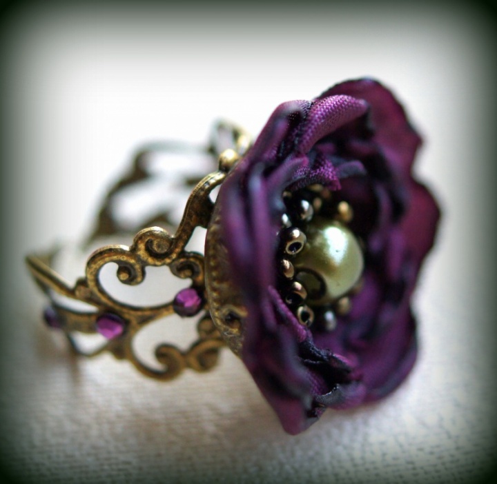 Violetinis žiedas