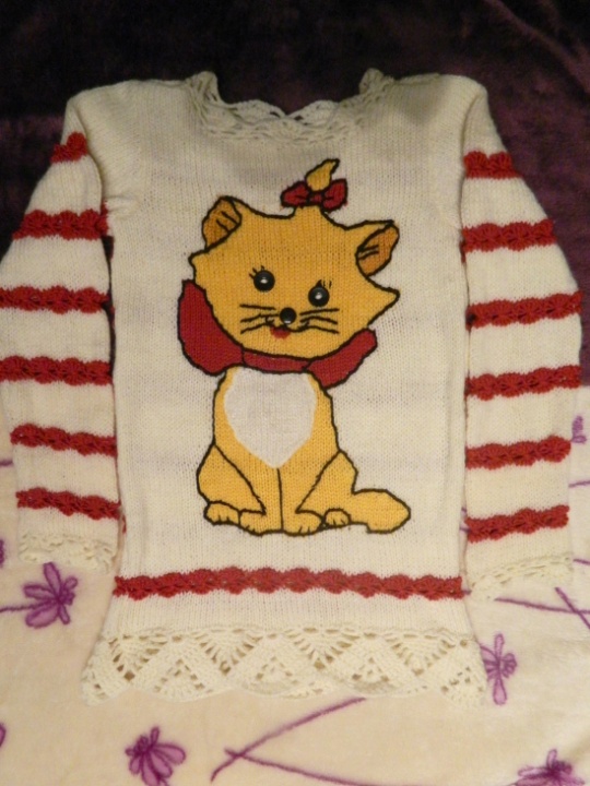 Megztinis su katinu