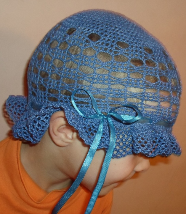 Mėlyna kepurytė
