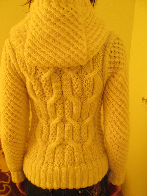 pyniuotas megztinis