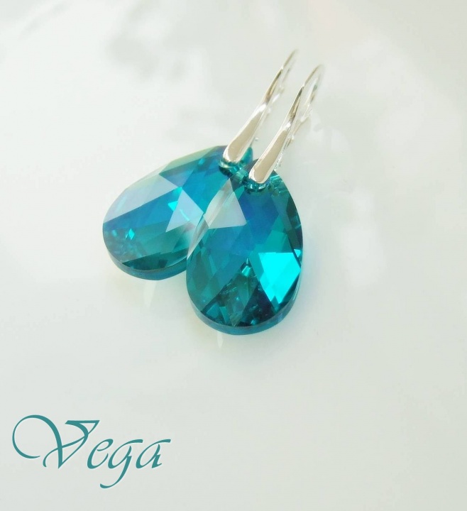 Swarovski Blue zirconi