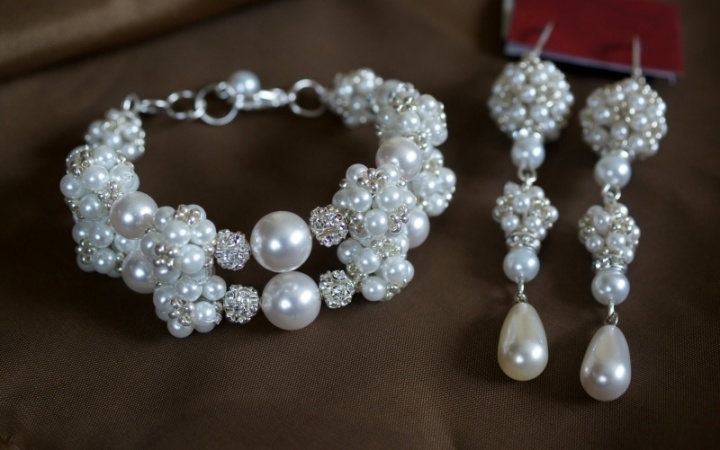 Vestuvinis perlų komplektas