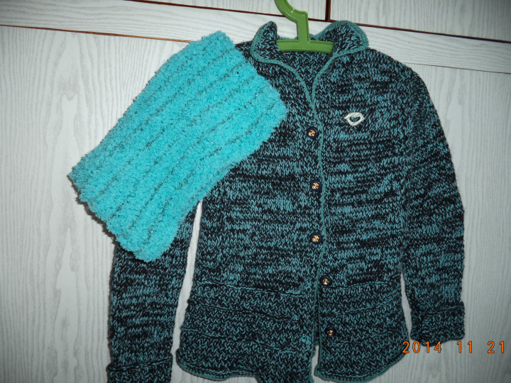Megztinis ir šalikas- mova 7 metų mergaitei