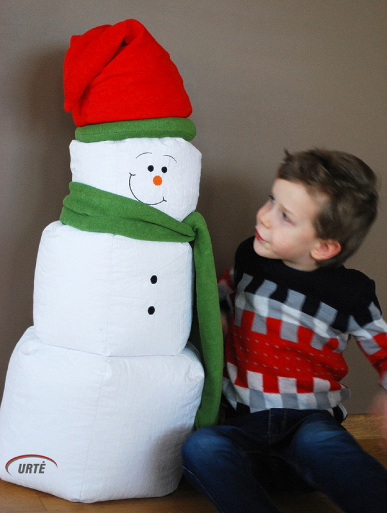 Sniego senis - nykštukas - žaislas - dekoracija