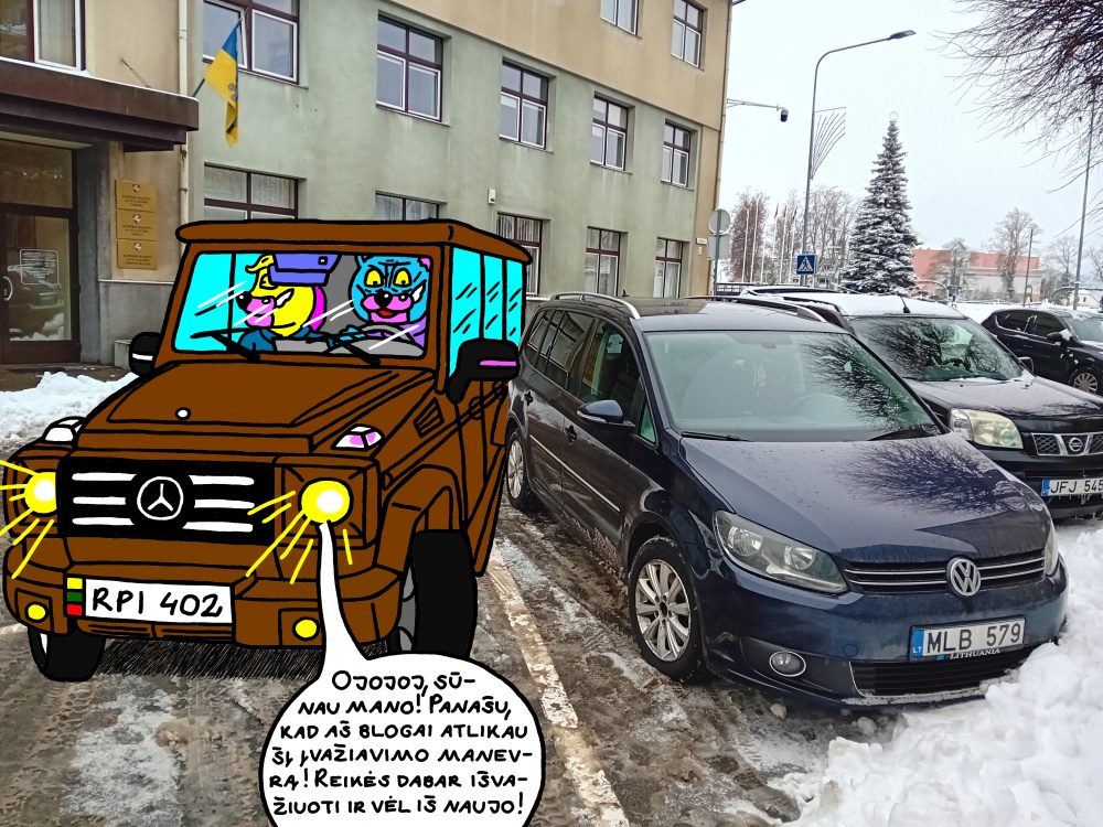 Batuotas Katinas su "Mersu Geliku" Kupiškio vienoje iš gatvių bando prisiparkuoti