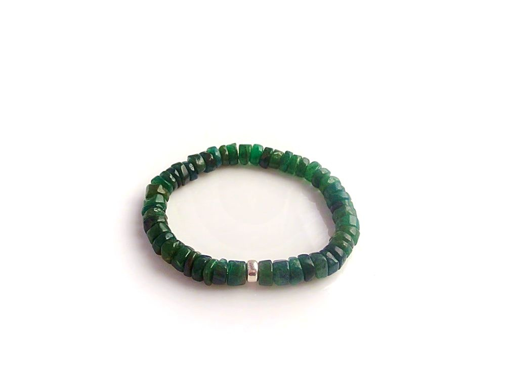 Emerald su sidabru