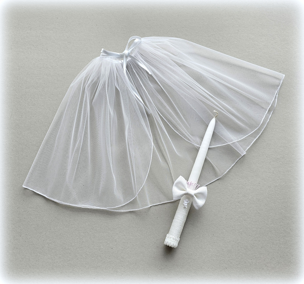 Krikštynoms: skraistė ir žvakė