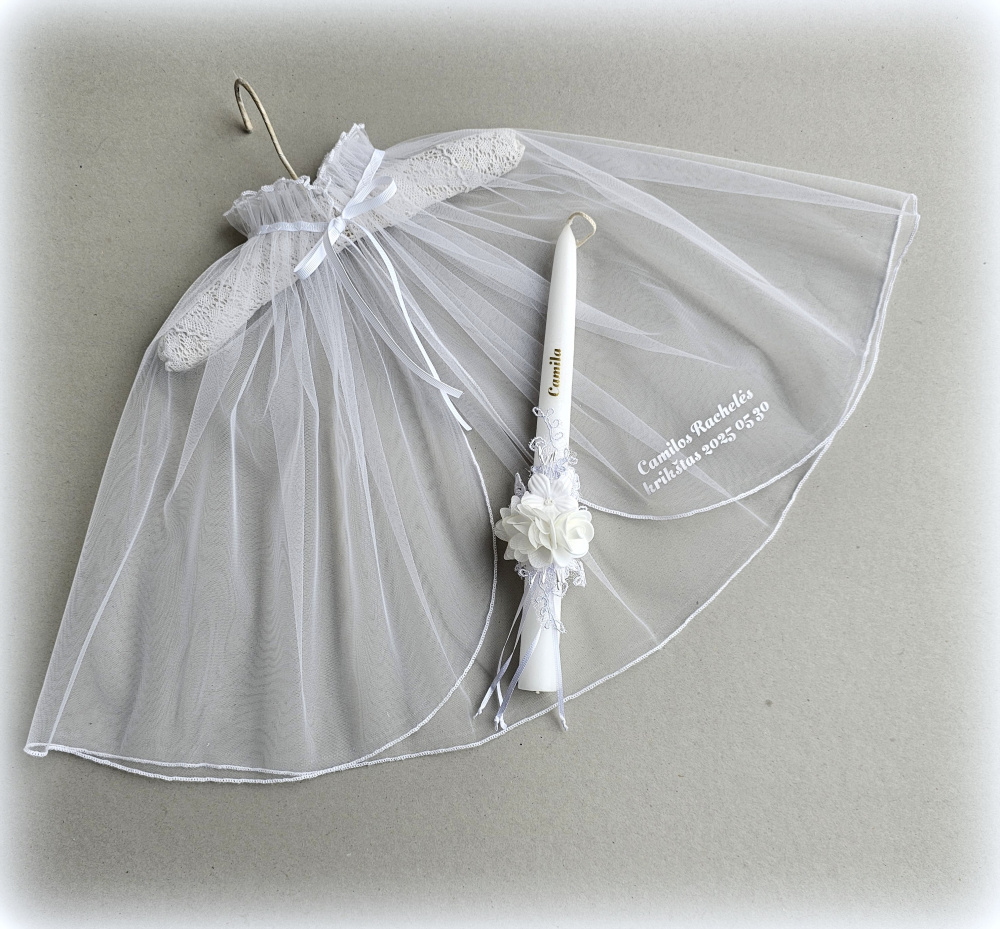 Krikštynoms: skraistė ir žvakė