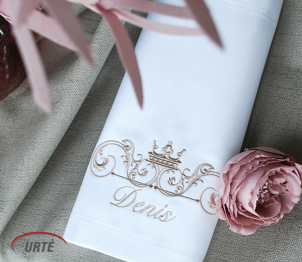 Siuvinėtos servetėlės vestuvėms - pelenų rožė
