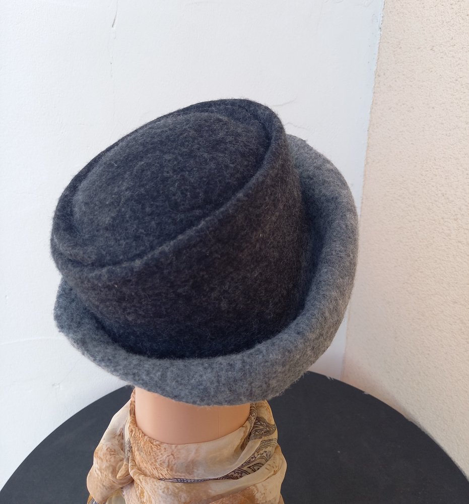 Velta kepuraitė    ,,February"