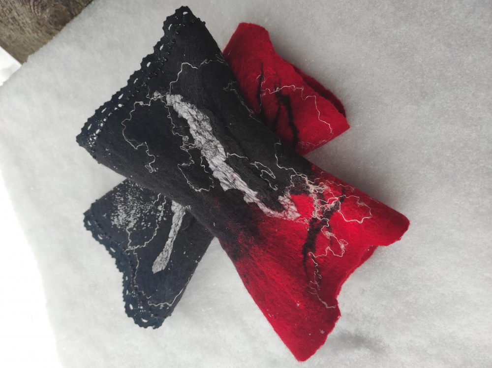 Veltinio riešinės su medvilniniu nėrinuku