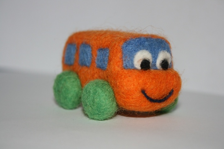 oranzinis autobusiukas