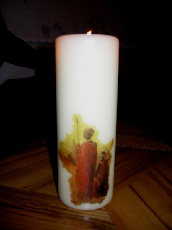 Žvakė su afrikiečiu