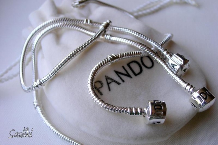 Pandora sidabruotos apyrankės